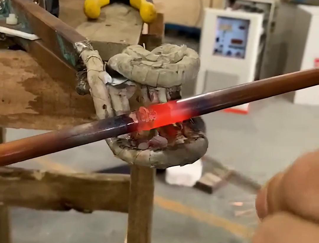 手持式高頻焊機(jī)，橫豎焊接銅管，方便操作